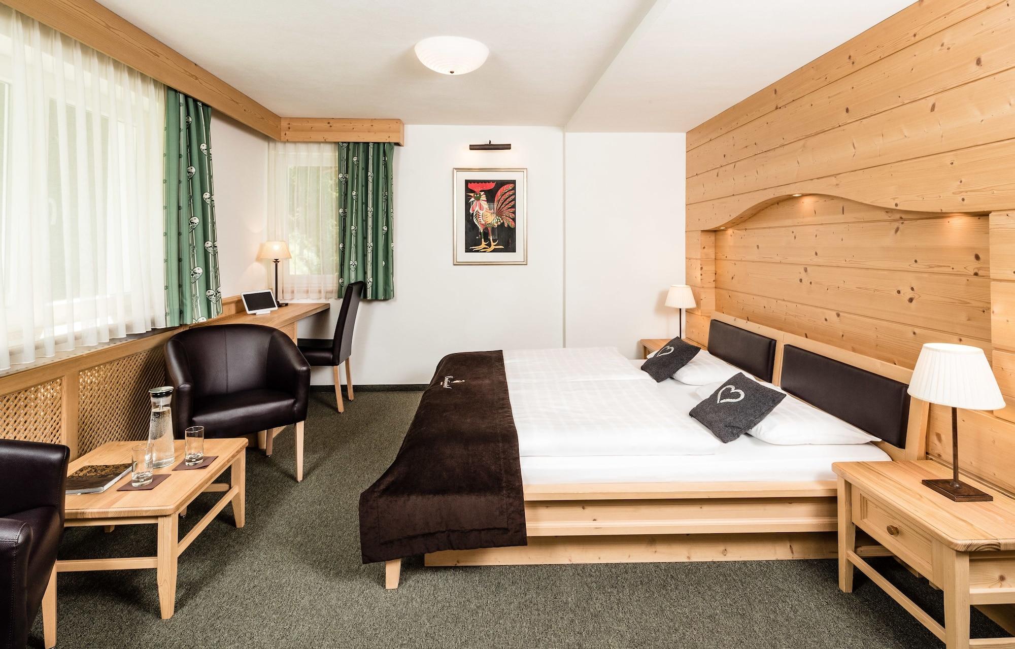 Hotel Continental Dolomites Selva di Val Gardena Kültér fotó