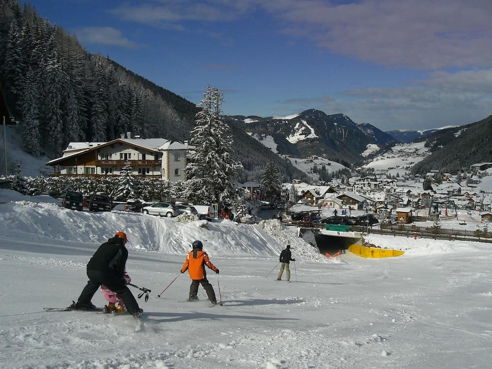 Hotel Continental Dolomites Selva di Val Gardena Kültér fotó